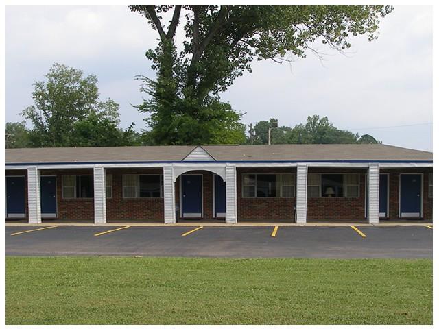 Scottish Inn Montgomery Exterior photo